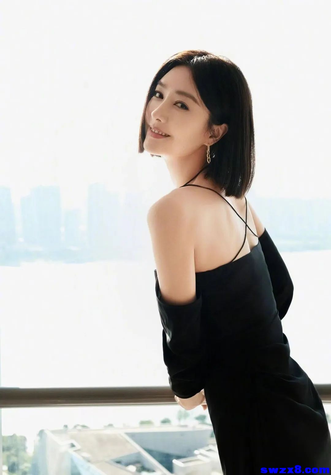 70702efe8cc7754e58c5371b992c3a49.jpg