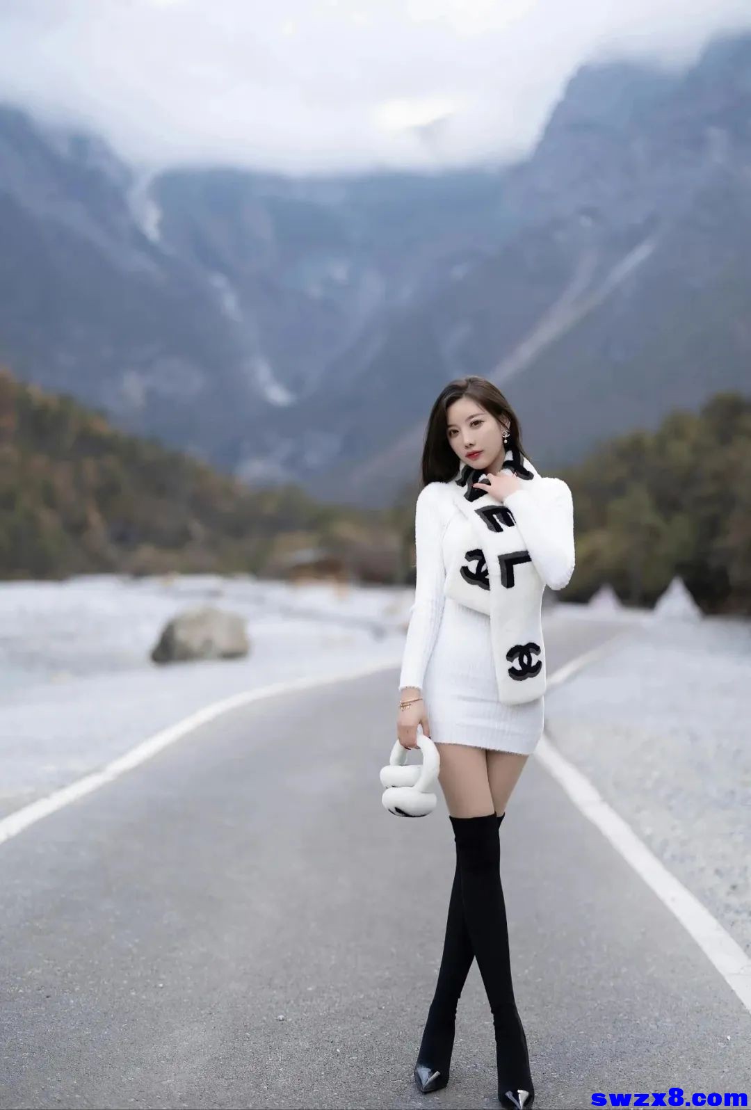a8362416d4e0c7dcc760bdf19287afb4.jpg